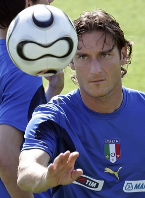 (: Totti :)